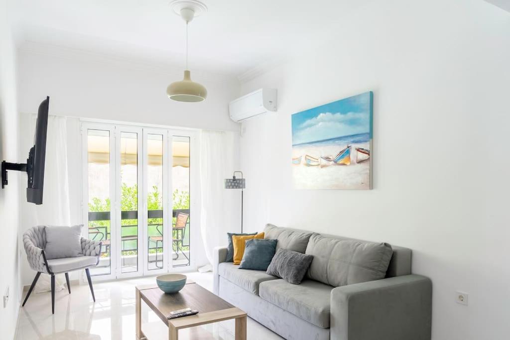 Alimos Sun-Filled Apartment Athens Exterior photo