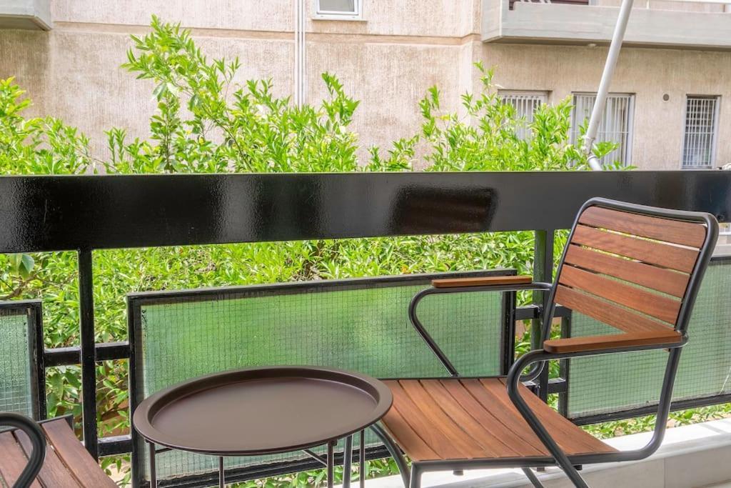 Alimos Sun-Filled Apartment Athens Exterior photo